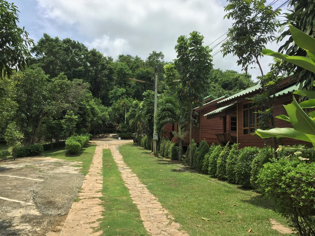 ฺbaan Ing Khao Resort Muak Lek District Exterior photo