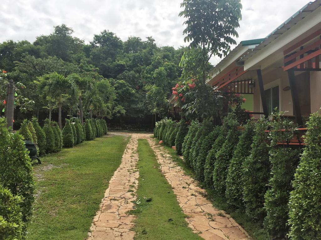 ฺbaan Ing Khao Resort Muak Lek District Exterior photo